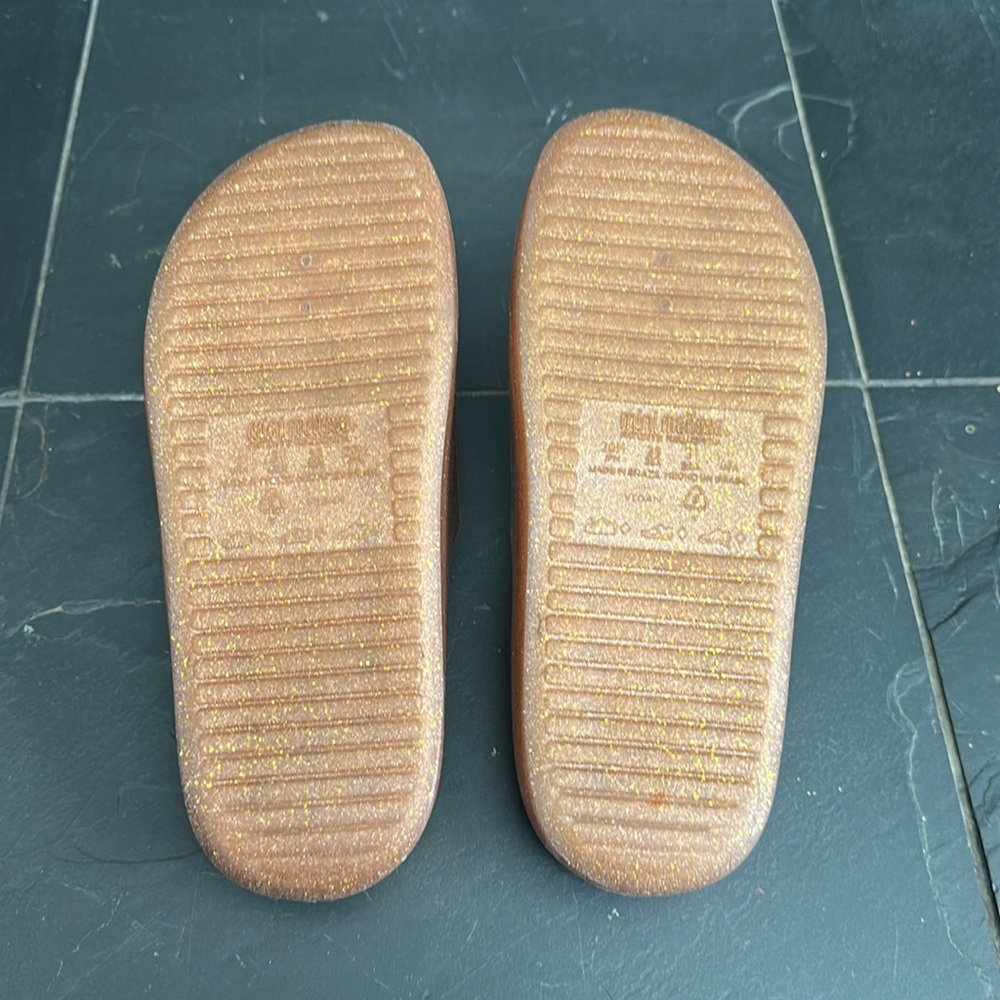 Mini Melissa Kids’ Cloud Slides, size 2, GUC - Picture 6 of 7